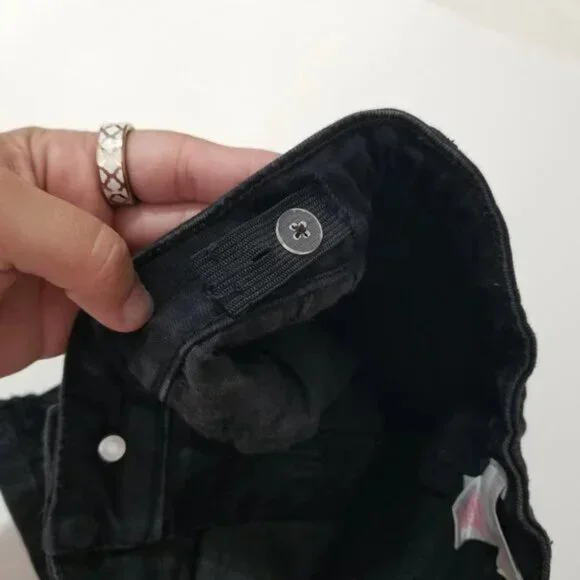 🔴 So Embroidered detail Black denim shorts size 8 (F22) - Picture 4 of 9